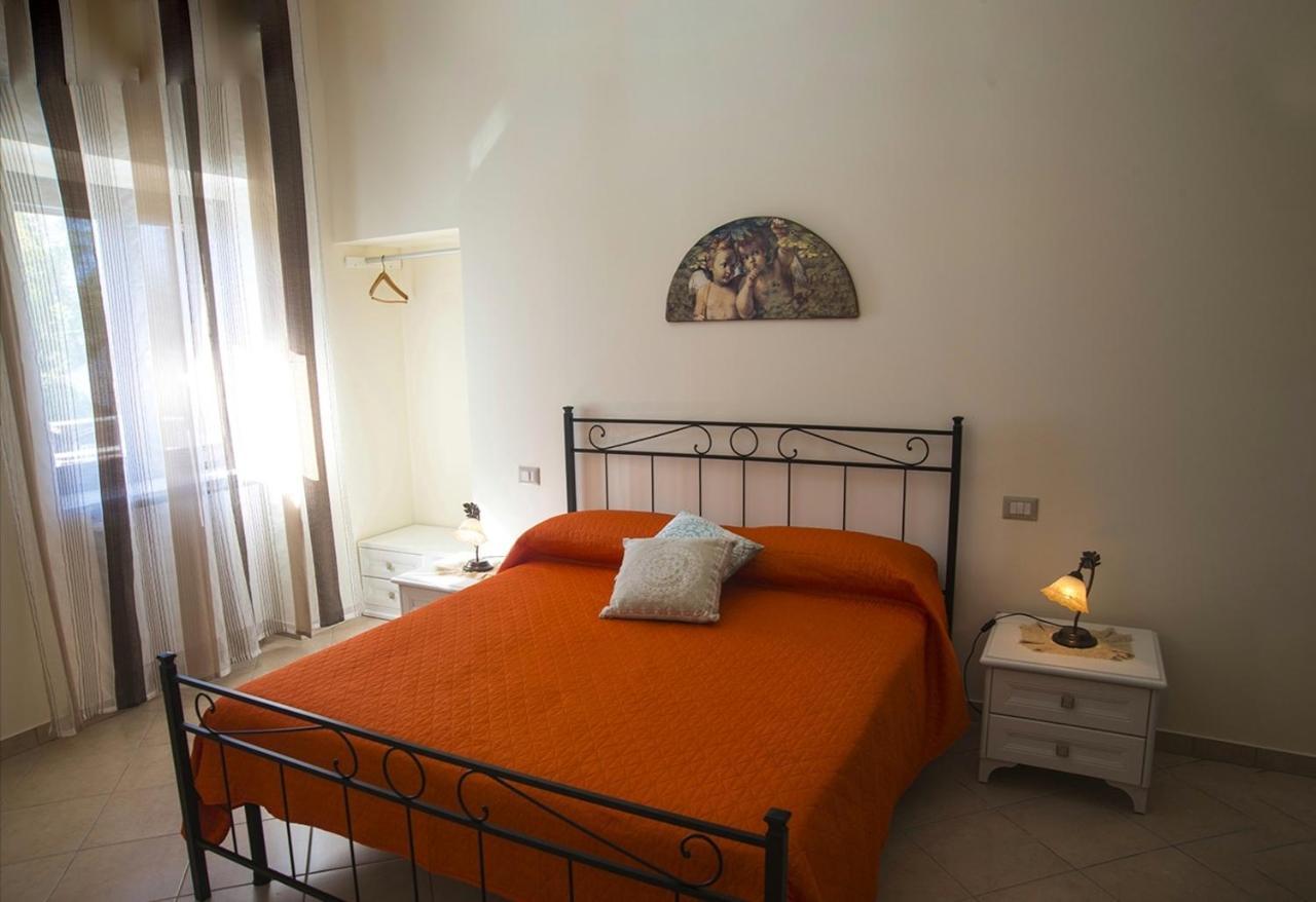 Le Pitture Casa Di Campagna Filiano Eksteriør billede